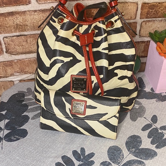 Dooney & Bourke Handbags - Dooney & Bourke Black and Cream Zebra Bucket set